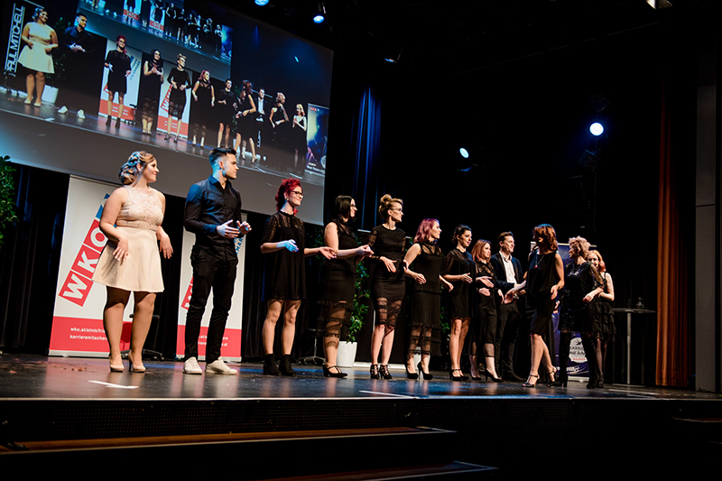 %_tempFileNamePaul%20Mitchel%20Forum%20KlosterGleisdorf_ConnyPail_klein-147%