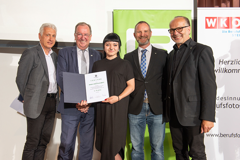 %_tempFileName19LWBFoto005%