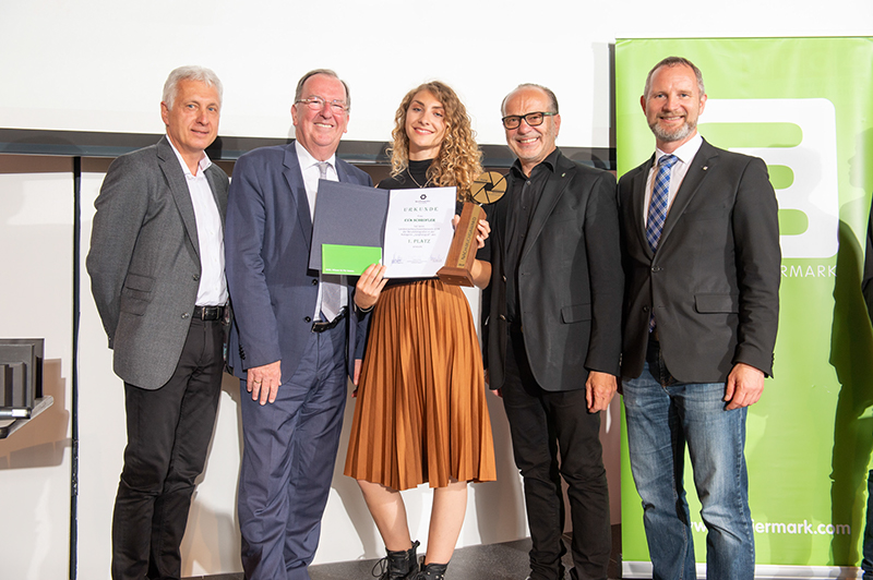 %_tempFileName19LWBFoto023%