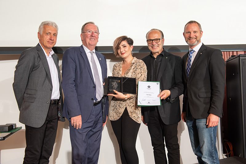 %_tempFileName19Landesaward256%