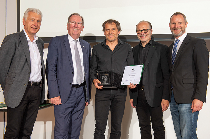 %_tempFileName19Landesaward374%