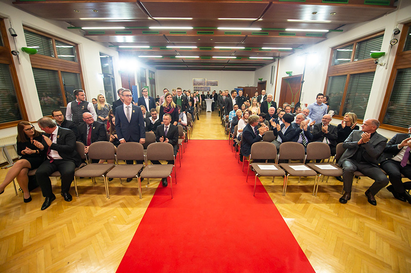 %_tempFileNameStar5688%