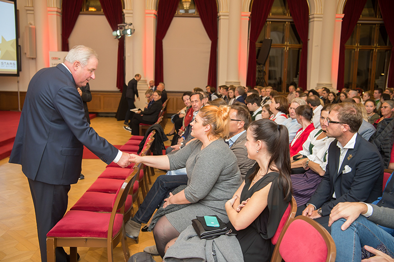 %_tempFileNameStar4391%