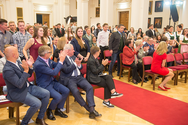 %_tempFileNameStar4405%