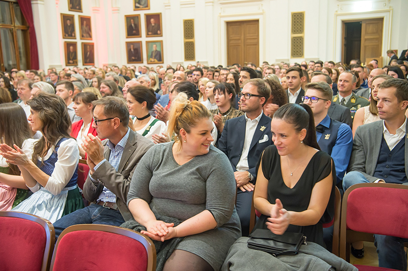 %_tempFileNameStar4413%