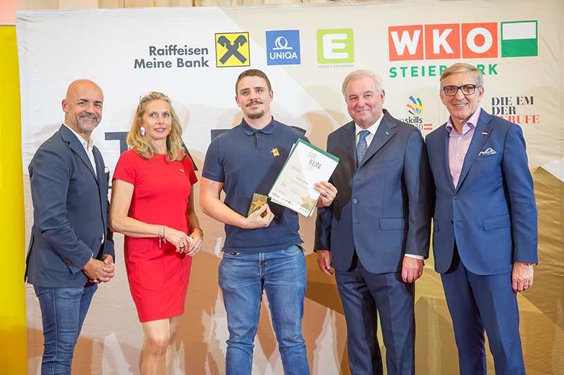 %_tempFileNameStar4696%