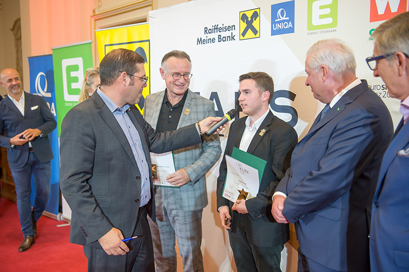 %_tempFileNameStar4704%