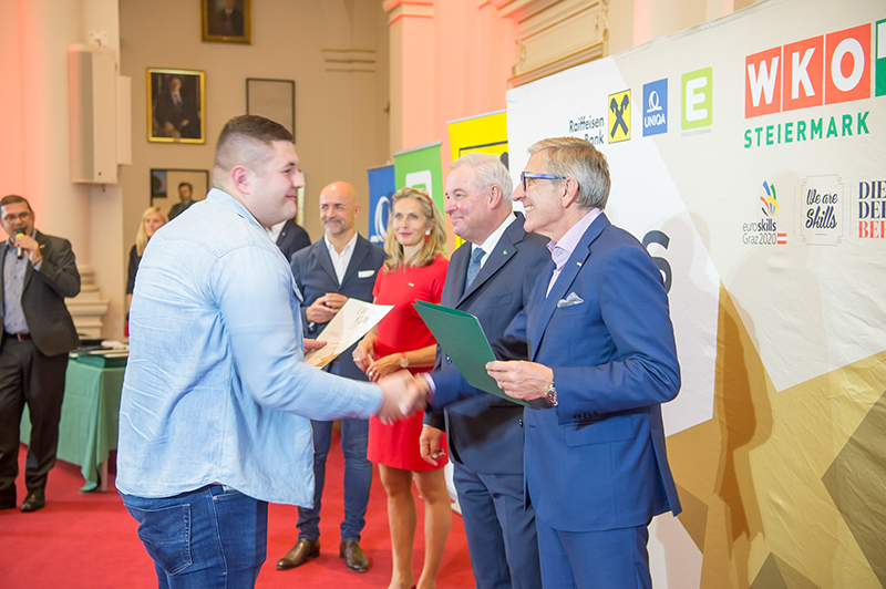 %_tempFileNameStar4705%