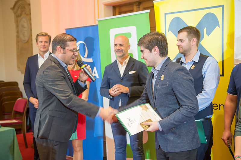 %_tempFileNameStar4732%