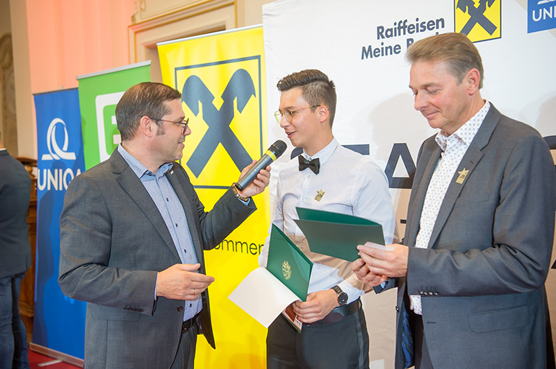 %_tempFileNameStar4744%