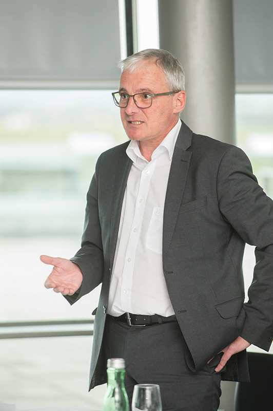 %_tempFileNameFGTagungBusLuftSchifffahrt050%